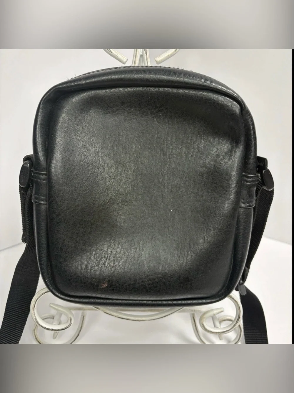 SONY - CD Projects, Model A Black CD Player Carry Case